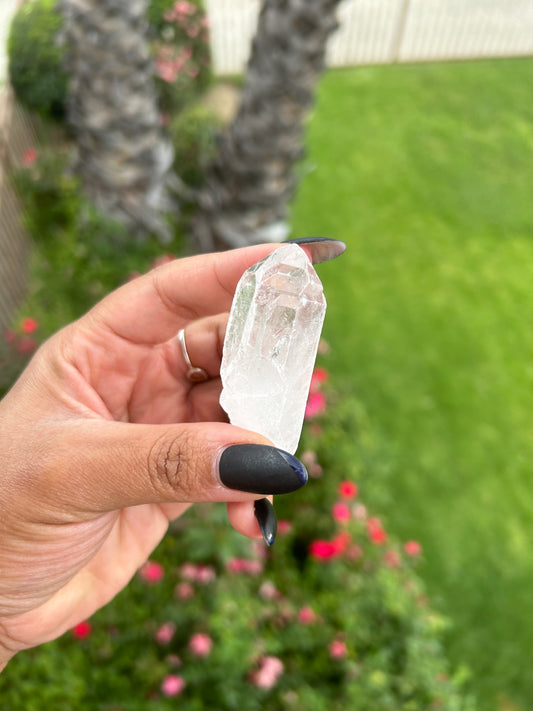 CLEAR QUARTZ POCKET PIECE POINT (SMALL)