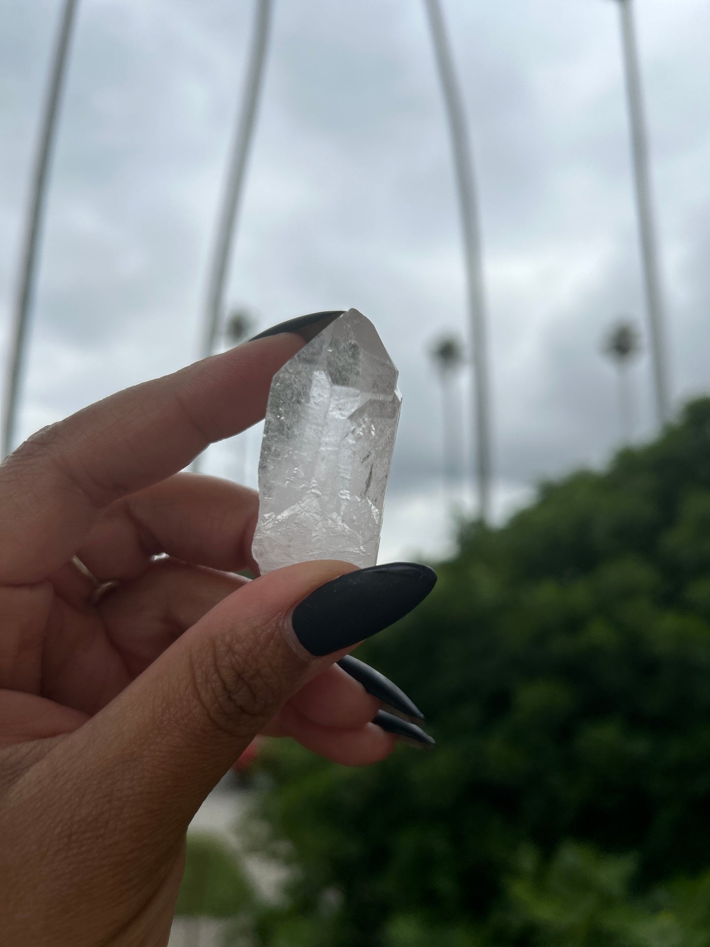 CLEAR QUARTZ POCKET PIECE POINT (SMALL)