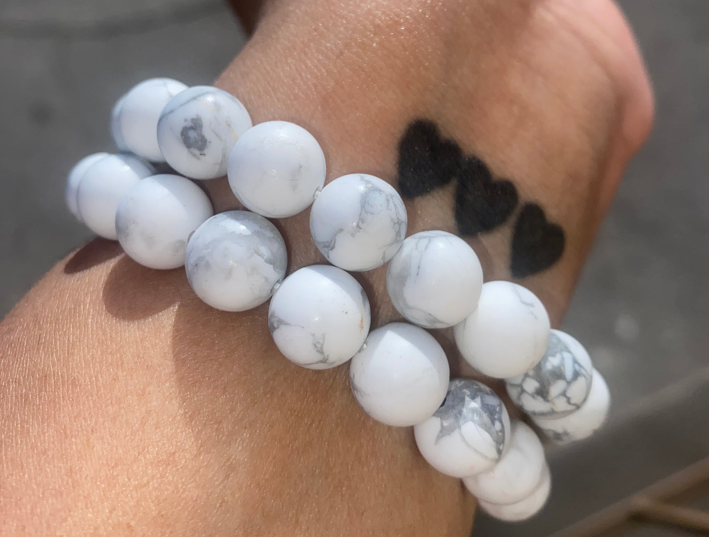 HOWLITE BRACELET