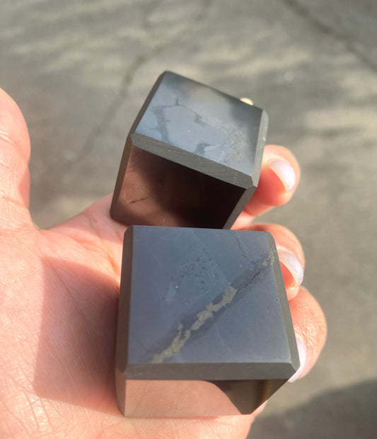 SHUNGITE CUBES