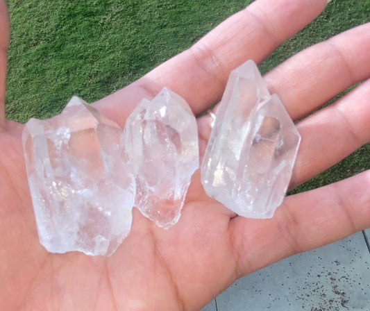 THA TWINS (DOUBLE POINT CLEAR QUARTZ)