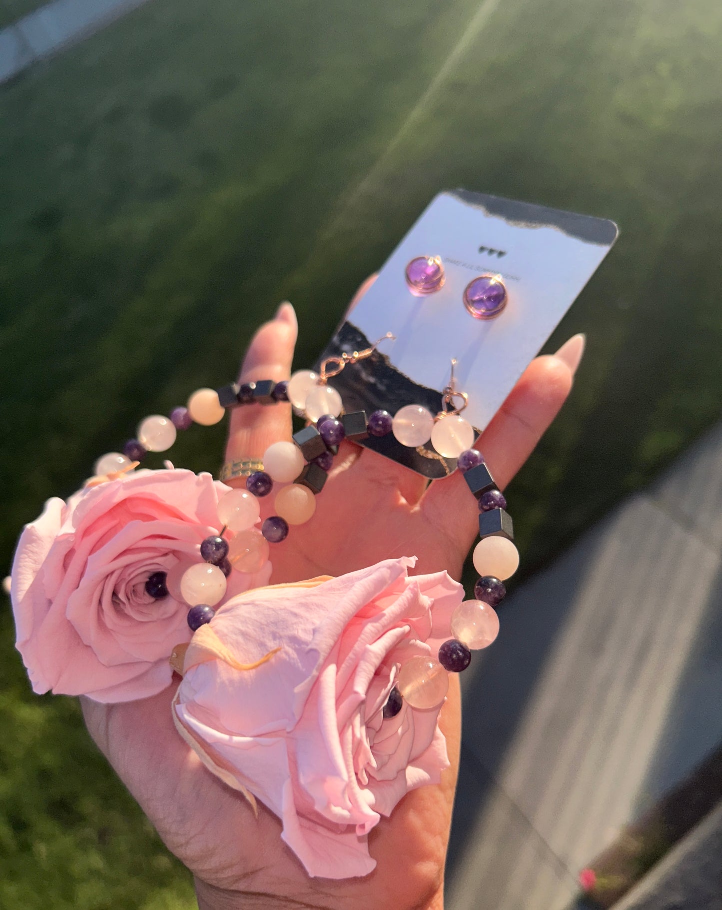 YOUNG LOVE EARRINGS