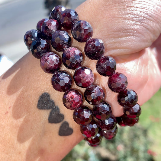 GARNET BRACELET