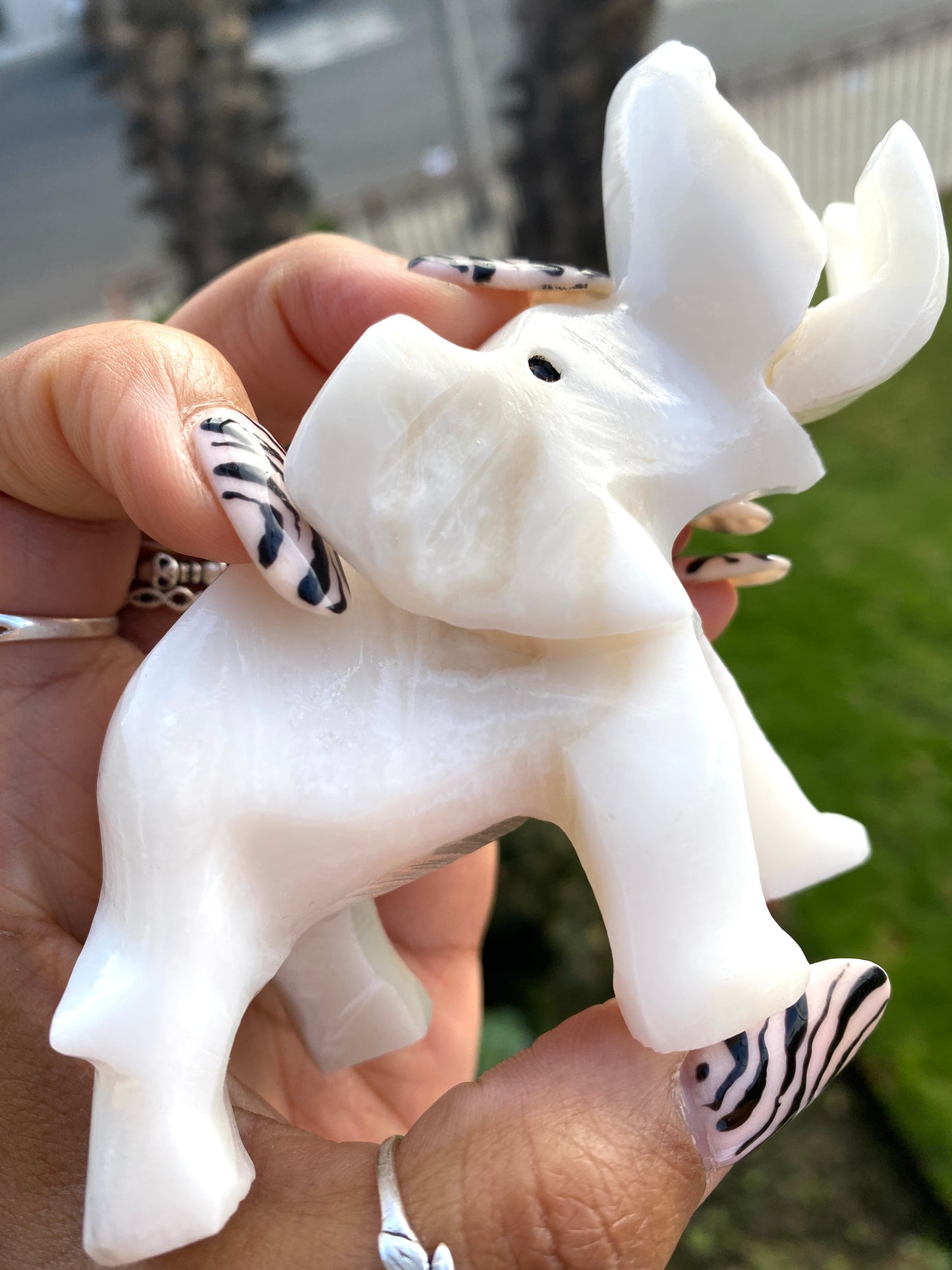 ALL WHITE ONYX ELEPHANT HAND CARVED