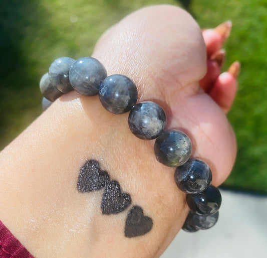 BLACK LABRADORITE BRACELET