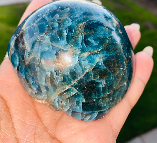 APATITE SEMII RAW CHUNK (THA AMBASSADOR)