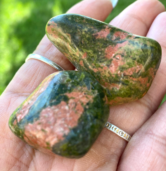 UNAKITE